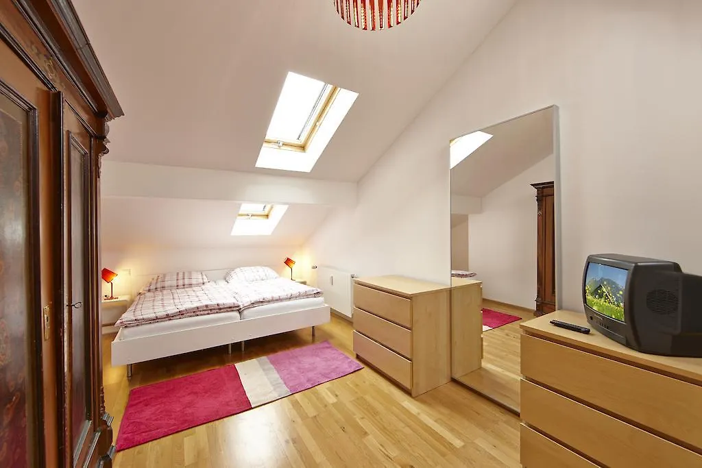 Apartment Luftikus Lodge Garmisch-Partenkirchen Germany